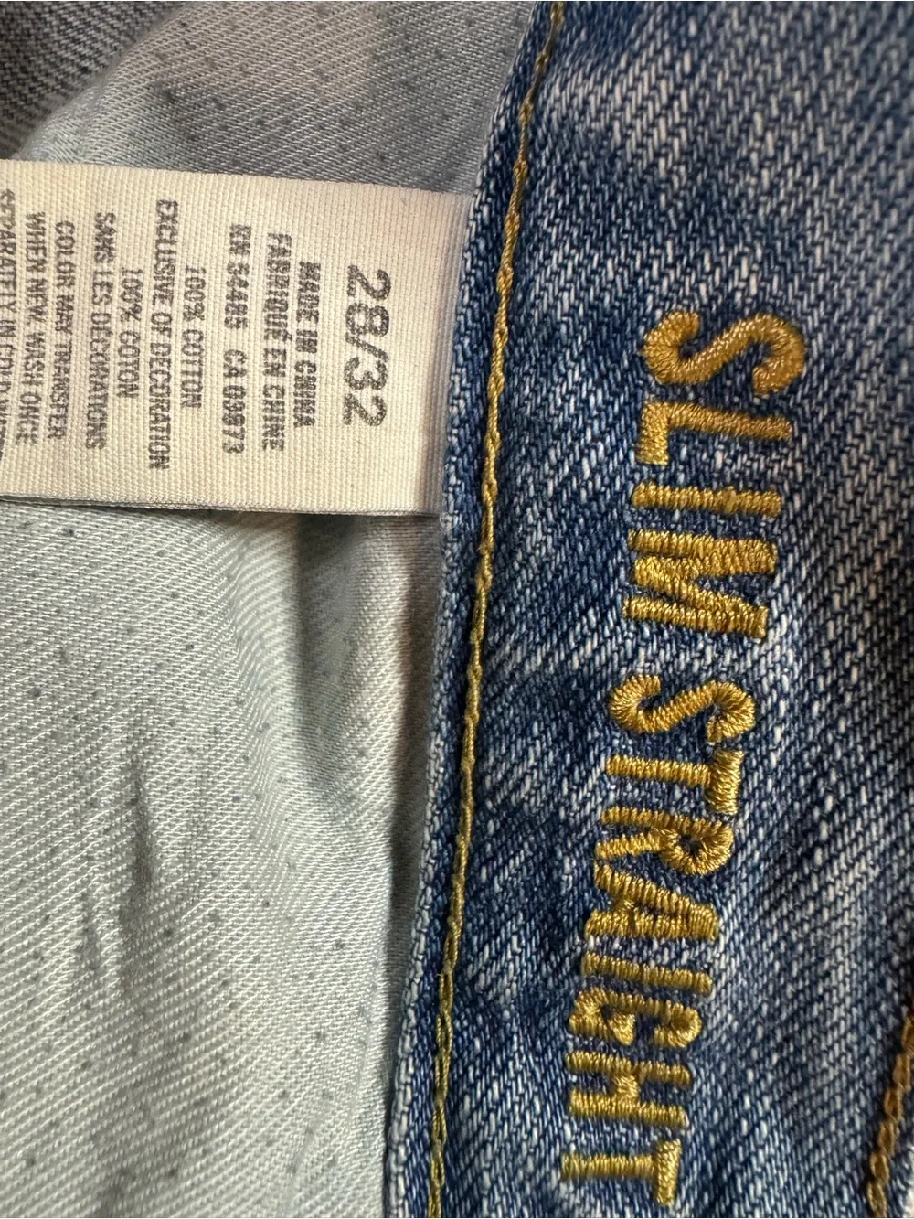 American Eagle Men’s Light Wash Slim Straight Blue Jeans 28x32 Ripped Distressed